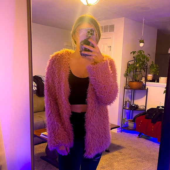 Faux fur coat - Picture 5 of 6